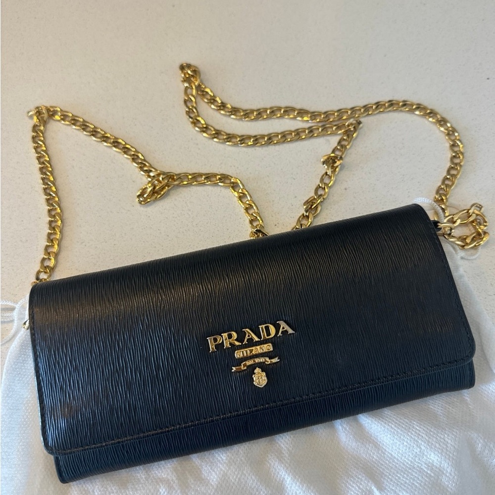 Prada Wallet on Chain - Picture 2 of 7